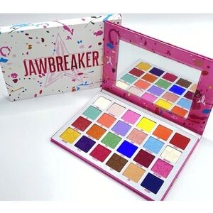 Jeffree Star Vibrant Eyeshadow Palette 😍🥰